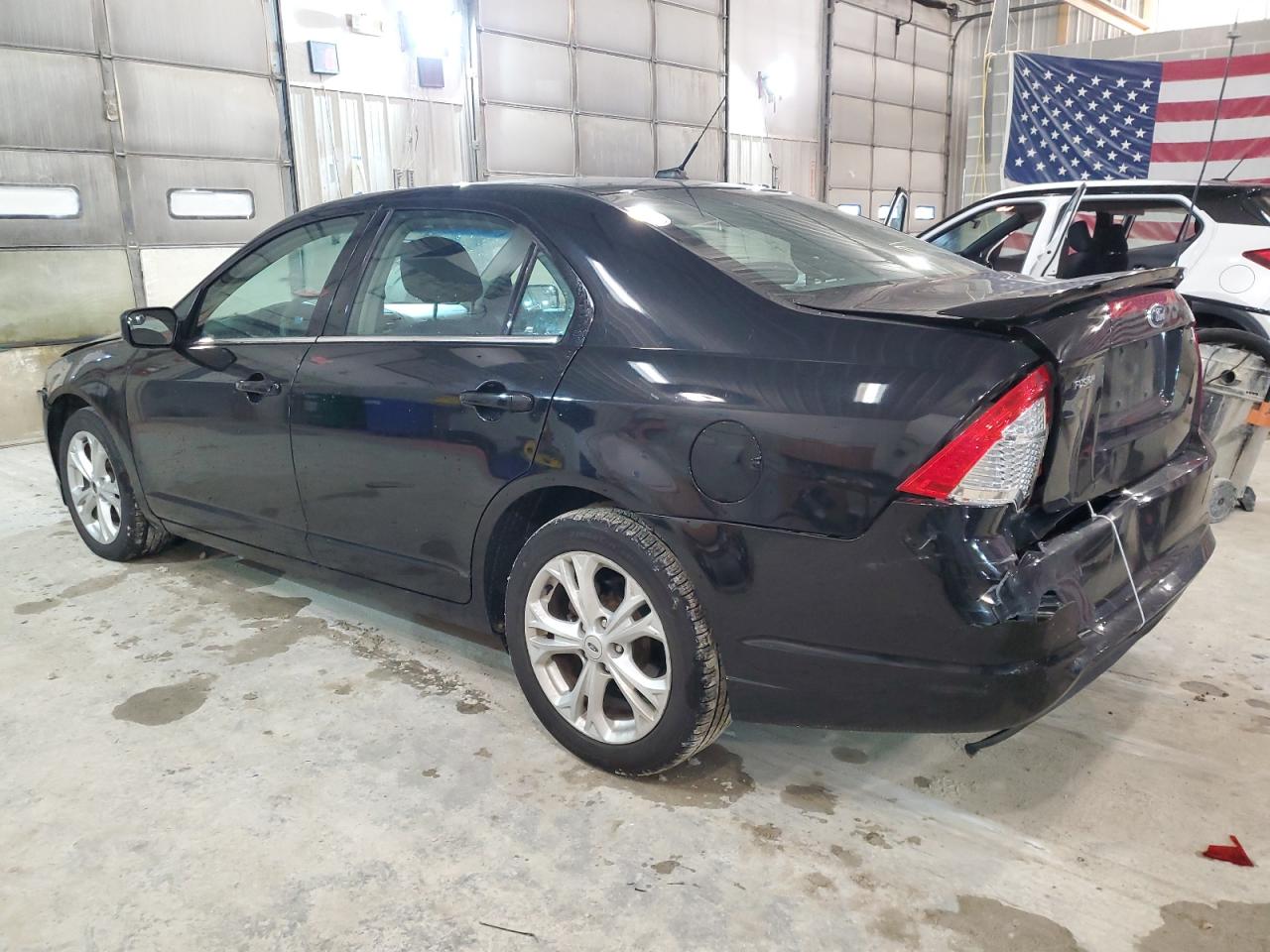 Image 2 of 2012 FORD FUSION SE 2012 with VIN 3FAHP0HA7CR124692