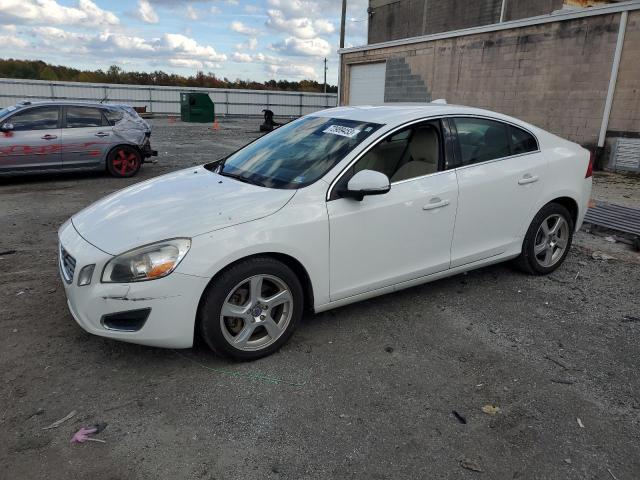Image 1 of 2012 VOLVO S60 T5 2012 with VIN YV1622FS7C2137285