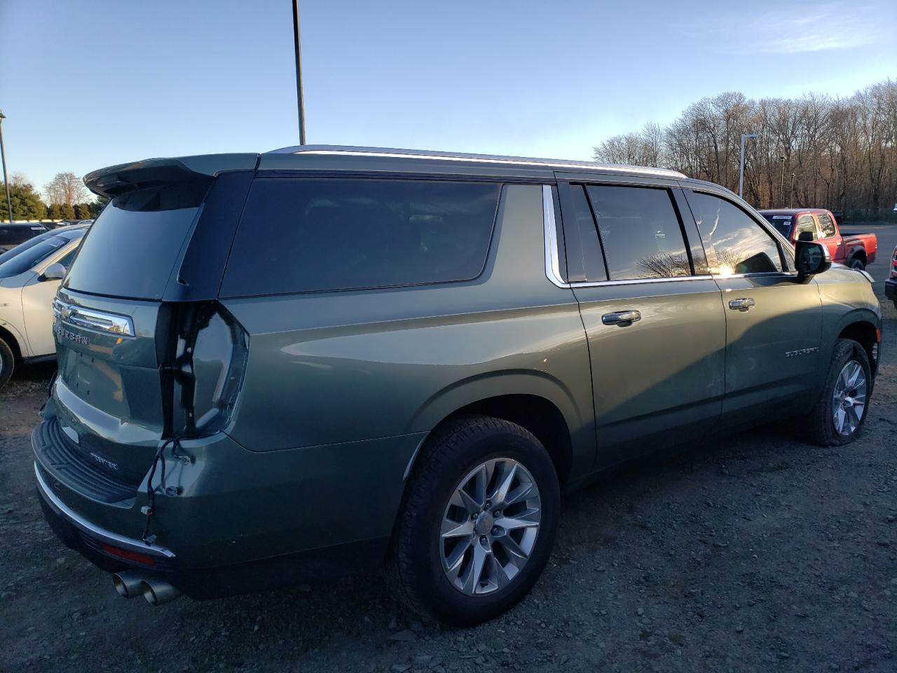 Изображение 3 2023 CHEVROLET SUBURBAN C1500 PREMIER 2023 с VIN 1GNSCFKD3PR138566