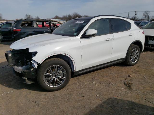Изображение 2023 ALFA ROMEO STELVIO SPRINT 2023