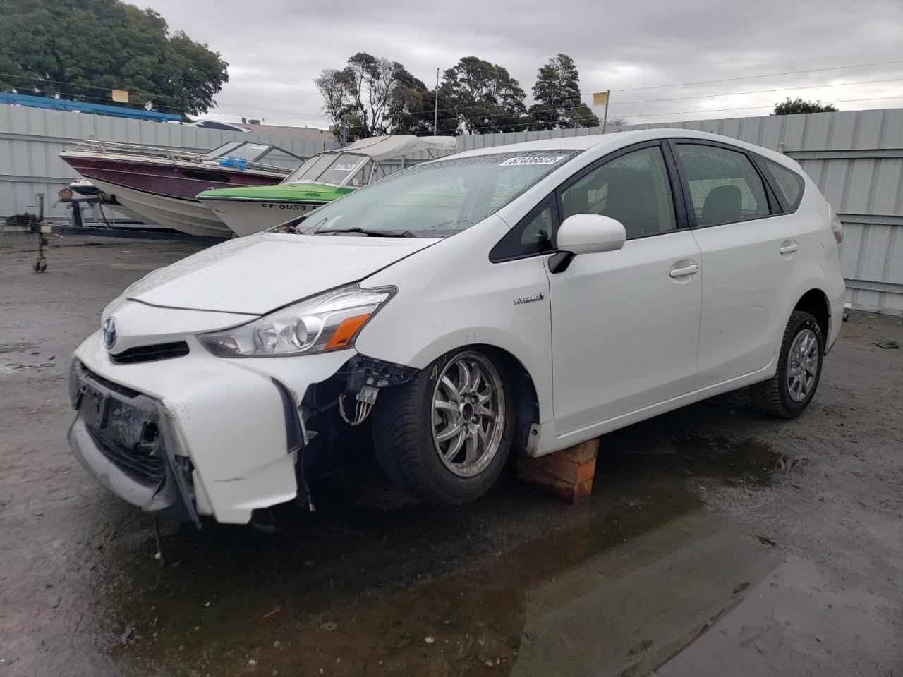 Изображение 1 2015 TOYOTA PRIUS V  2015 с VIN JTDZN3EU3FJ018114