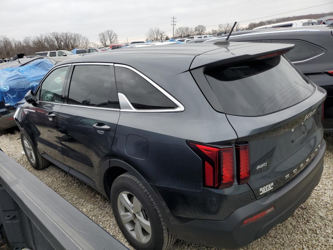 Изображение 2 2022 KIA SORENTO LX 2022 с VIN 5XYRGDLC0NG098206