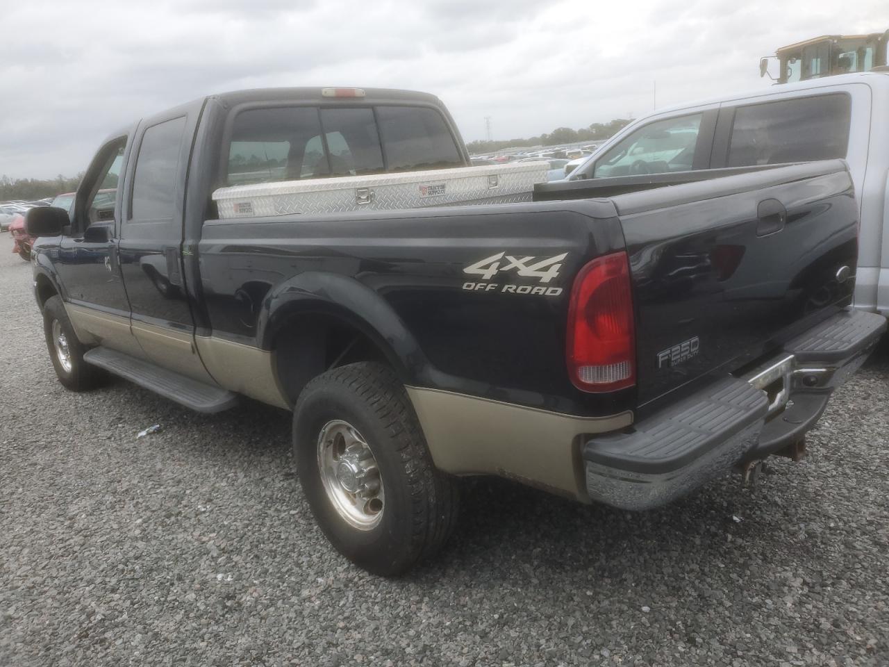 Image 2 of 2001 FORD F250 SUPER DUTY 2001 with VIN 1FTNW21F31EB22665