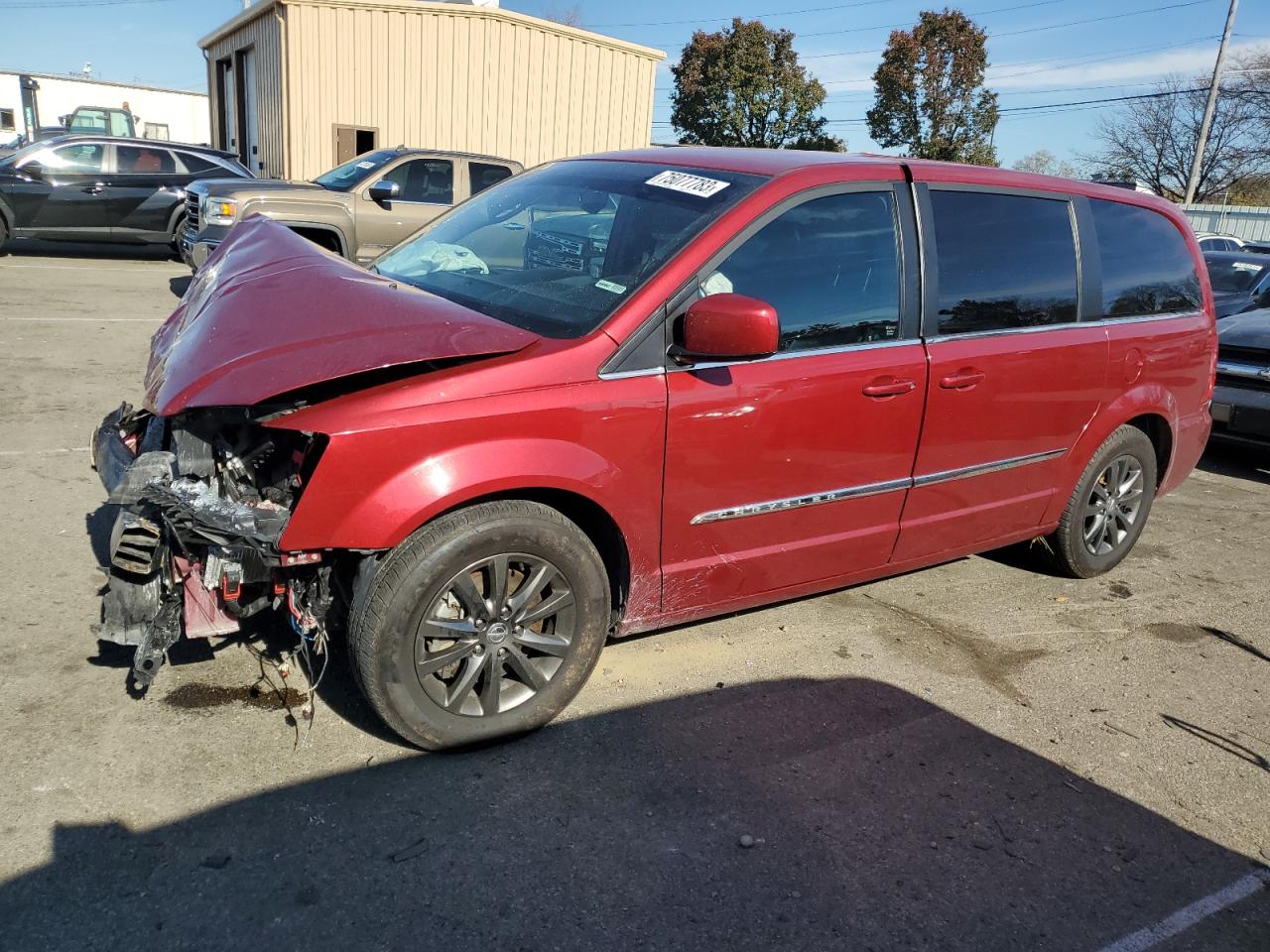2015 CHRYSLER TOWN & COUNTRY S 2015 image