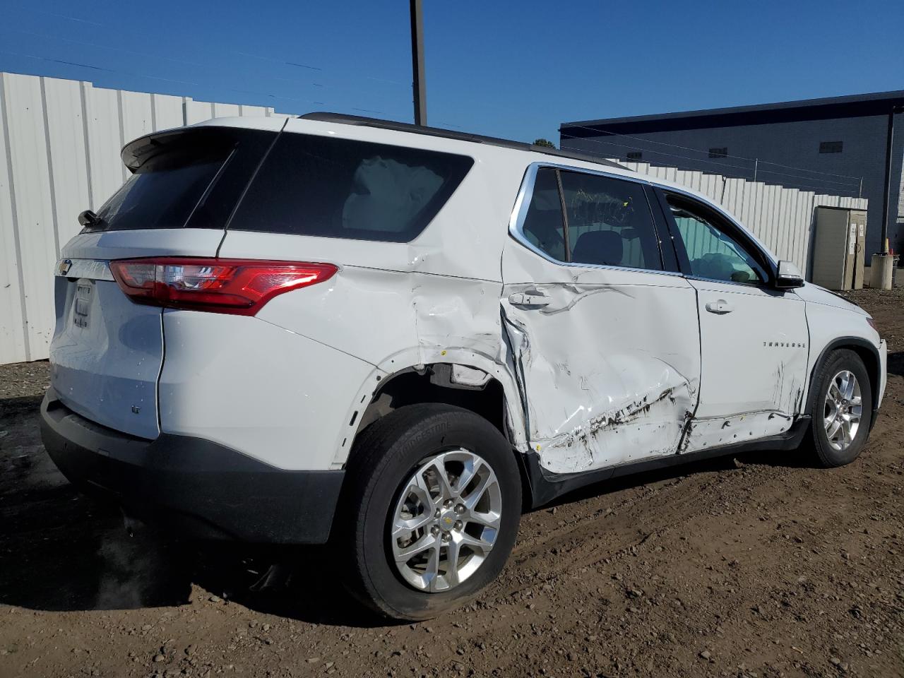 Obraz 3 z 2020 CHEVROLET TRAVERSE LT 2020 z VIN 1GNERGKW2LJ180481