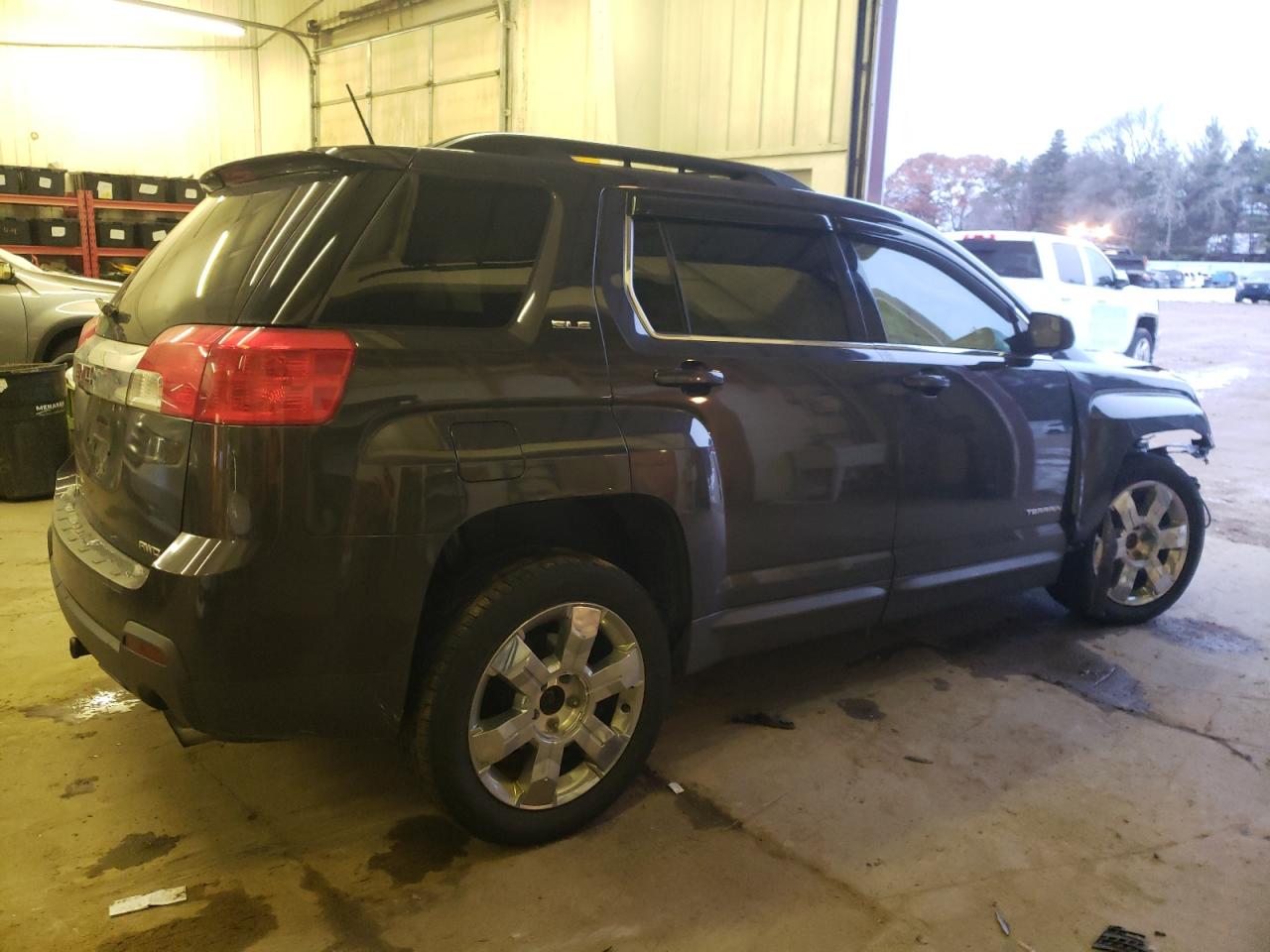 Image 3 of 2013 GMC TERRAIN SLE 2013 with VIN 2GKFLTE33D6372925