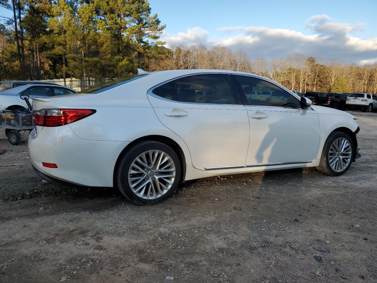 Image 3 of 2014 LEXUS ES 350 2014 with VIN JTHBK1GG9E2116285