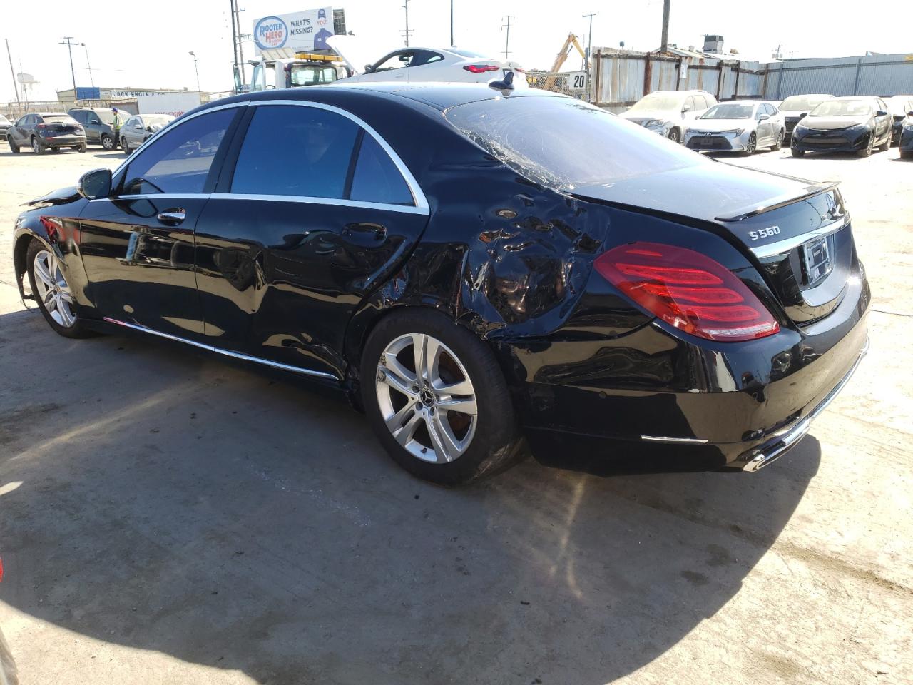 Image 2 of Mercedes-Benz S 560 4Matic 2018 with VIN WDDUG8GBXJA371400