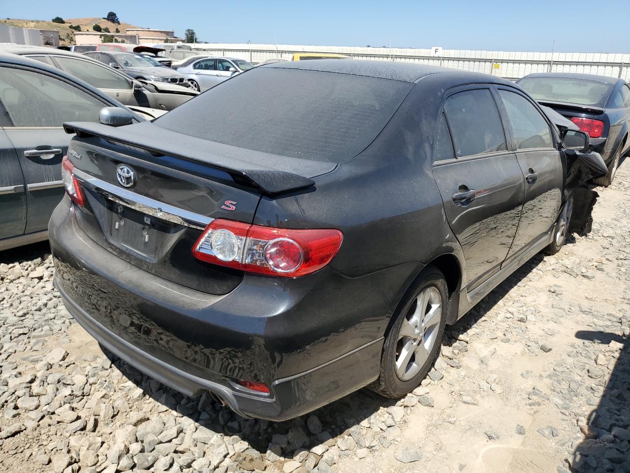 Image 3 of 2013 TOYOTA COROLLA BASE 2013 with VIN 5YFBU4EE1DP201944