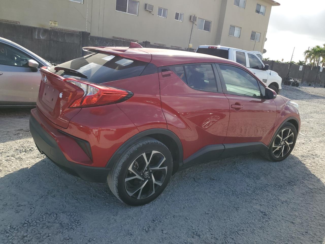 Image 3 of 2021 TOYOTA C-HR XLE 2021 with VIN NMTKHMBX1MR126016