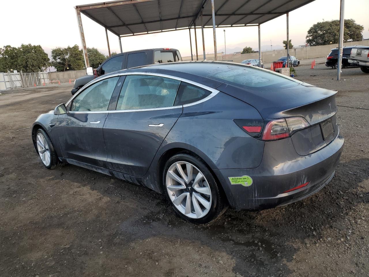 Изображение 2 2020 TESLA MODEL 3  2020 с VIN 5YJ3E1EB4LF720387