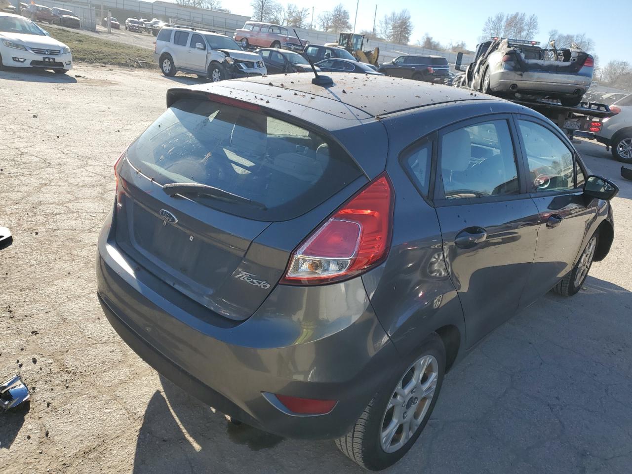 Image 3 of 2015 FORD FIESTA SE 2015 with VIN 3FADP4EJ5FM114772