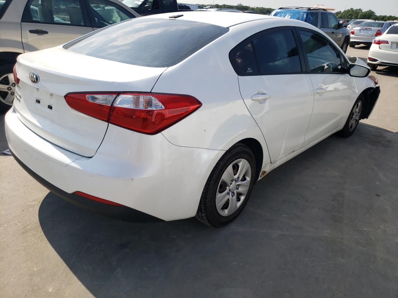 Изображение 3 2015 KIA FORTE LX 2015 с VIN KNAFX4A64F5367847