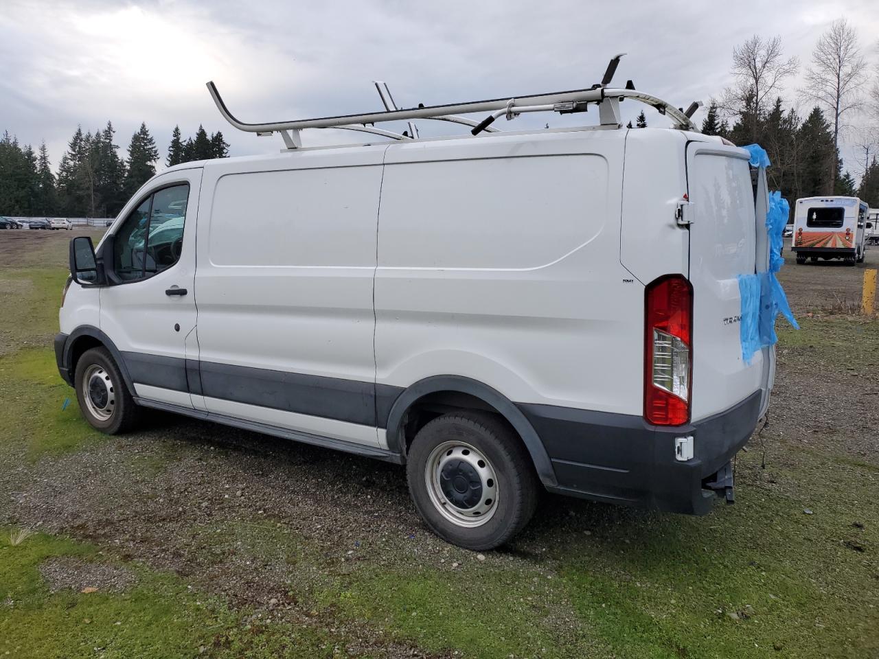 Изображение 2 2020 FORD TRANSIT T-150 2020 с VIN 1FTYE1Y8XLKB73909