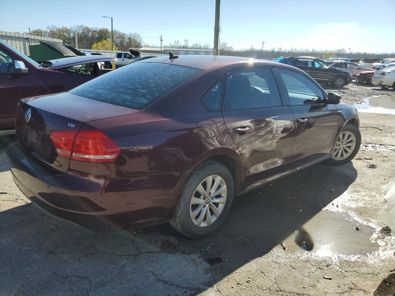 Изображение 3 2014 VOLKSWAGEN PASSAT S 2014 с VIN 1VWAT7A39EC062500