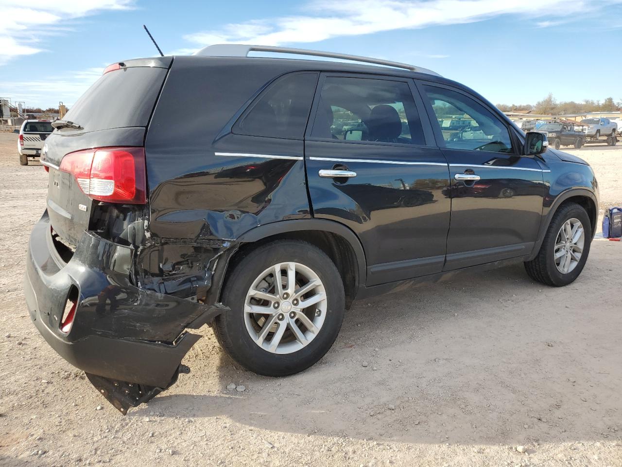 Obraz 3 z 2015 KIA SORENTO LX 2015 z VIN 5XYKT3A65FG643709