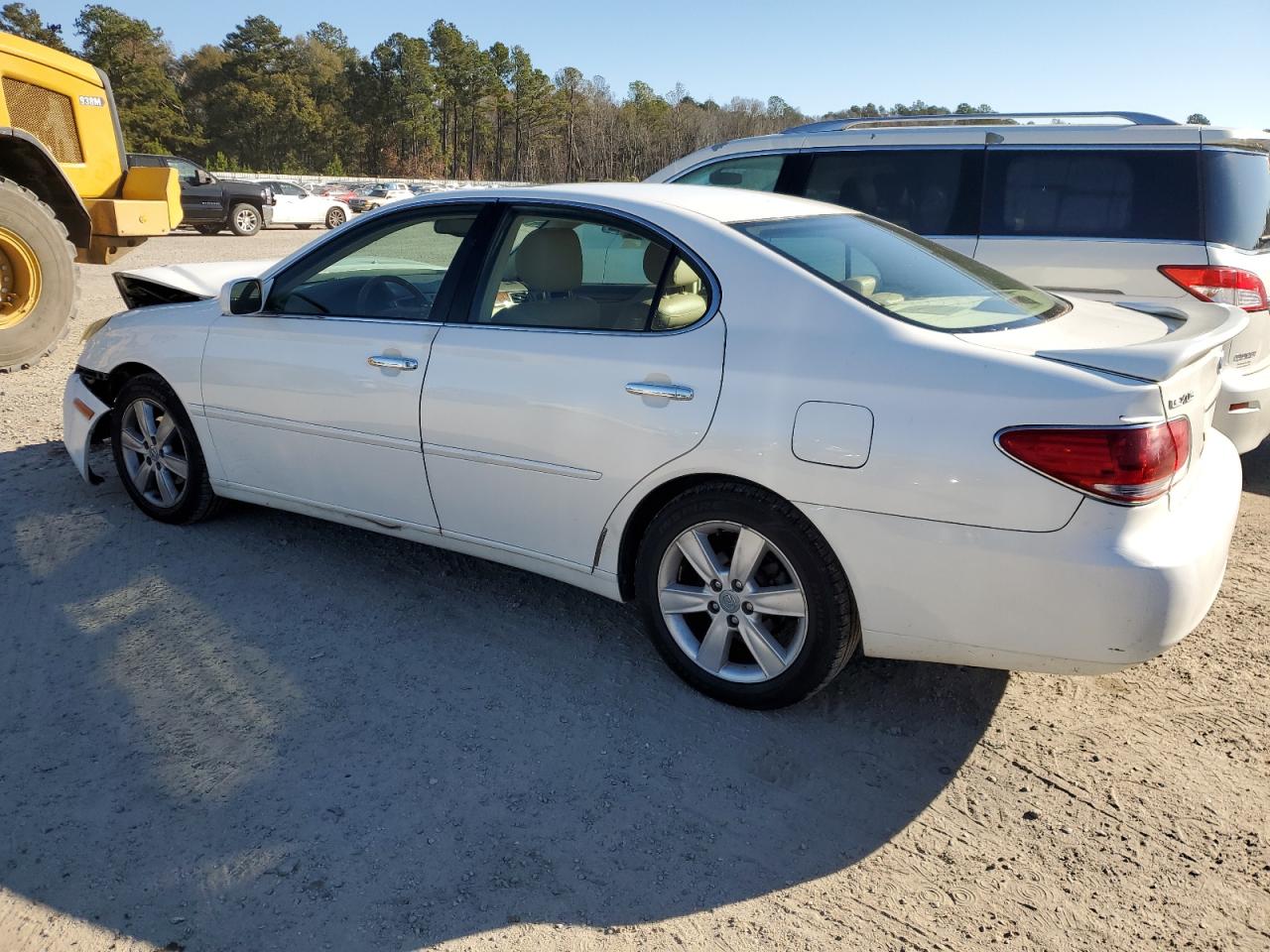 Obraz 2 z 2005 LEXUS ES 330 2005 z VIN JTHBA30G555087357