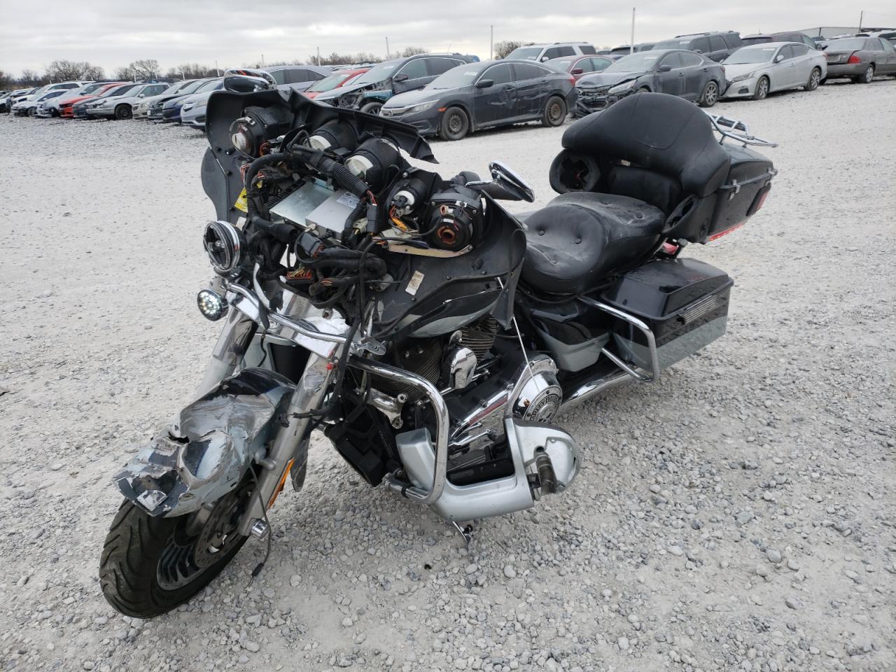 Image 2 of 2012 HARLEY-DAVIDSON FLHTK ELECTRA GLIDE ULTRA LIMITED 2012 with VIN 1HD1KEM1XCB645602