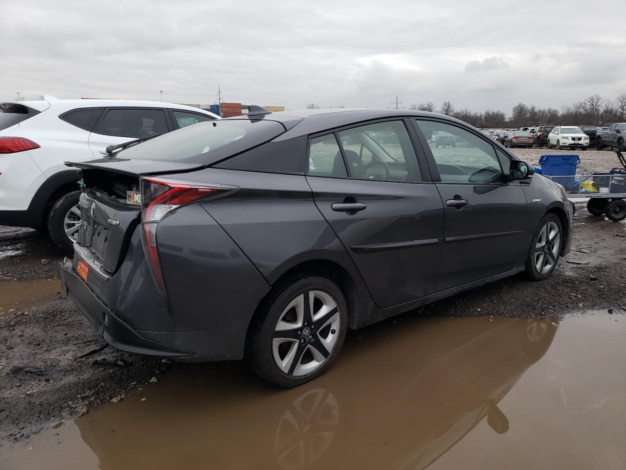 Изображение 3 2016 TOYOTA PRIUS  2016 с VIN JTDKARFU1G3520978