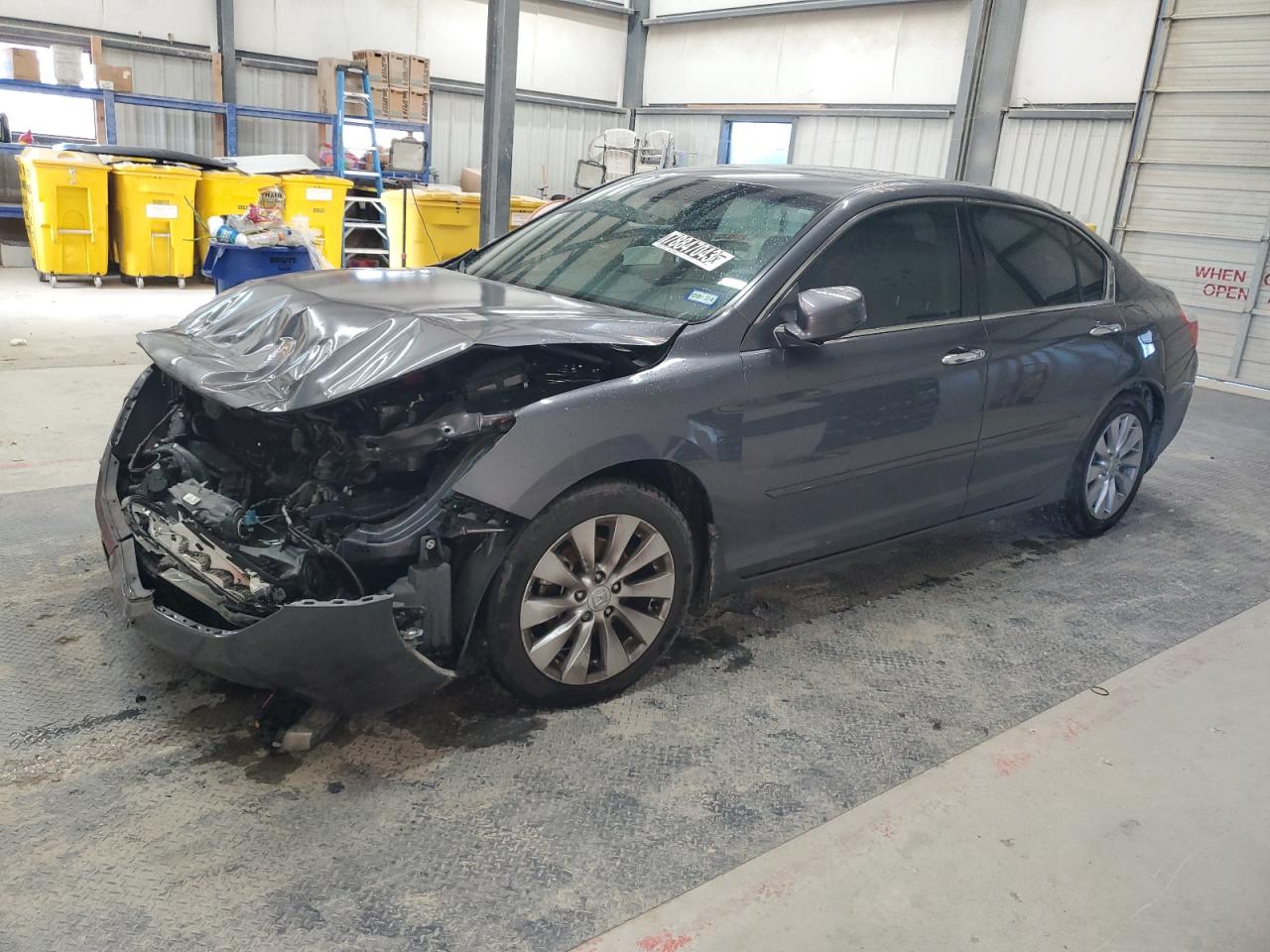 Image 1 of 2013 HONDA ACCORD EXL 2013 with VIN 1HGCR3F85DA018738