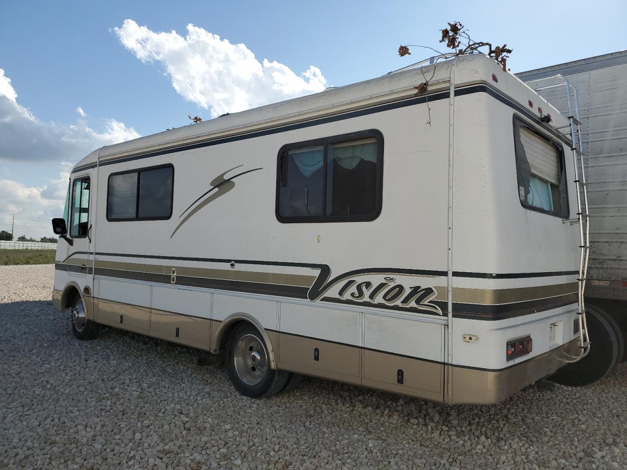 Obraz 3 z 2000 FORD F550 SUPER DUTY STRIPPED CHASSIS 2000 z VIN 3FCLF53S8YJA07536