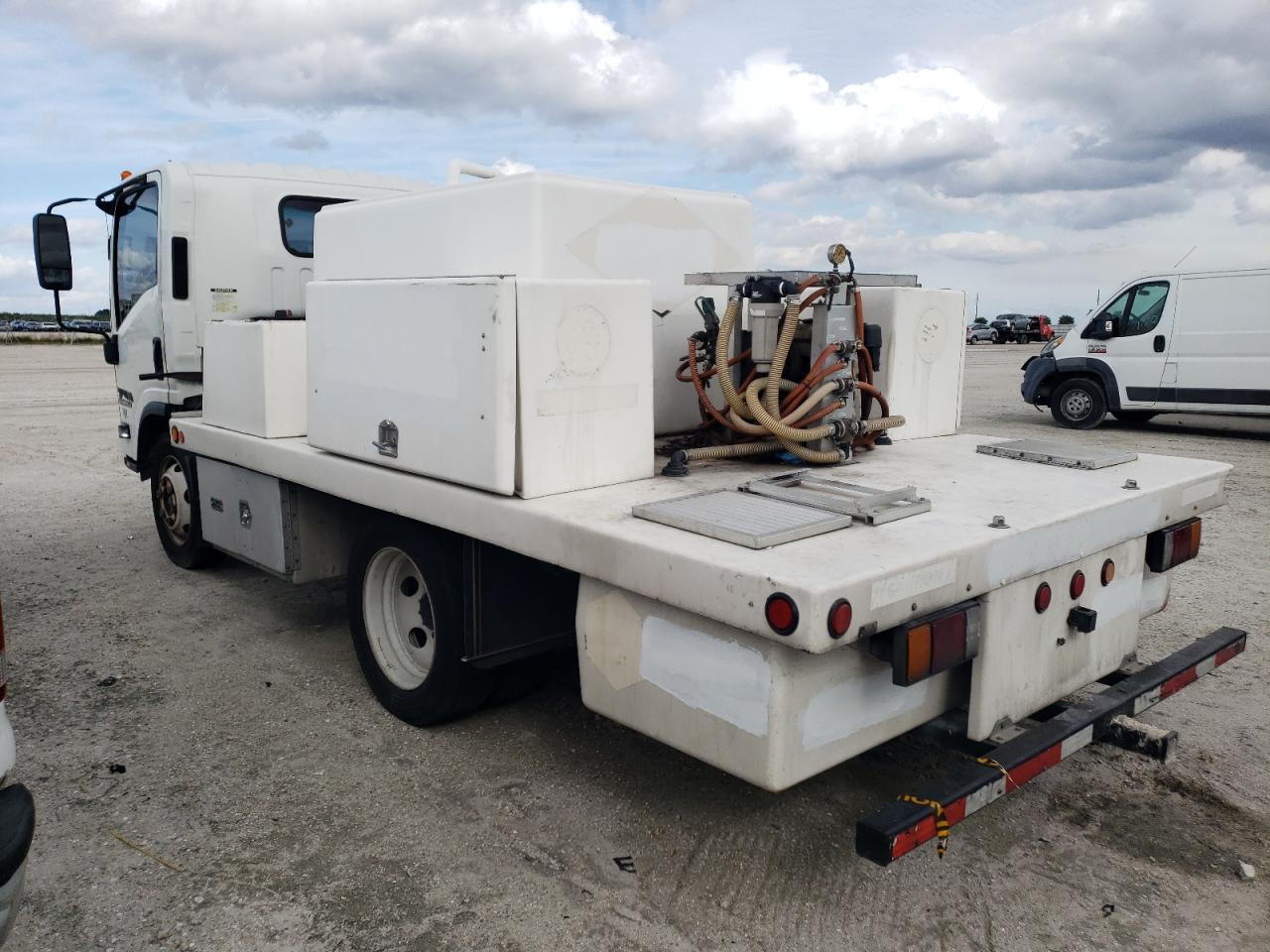 Image 2 of 2015 ISUZU NPR HD  2015 with VIN 54DC4W1B9FS806934