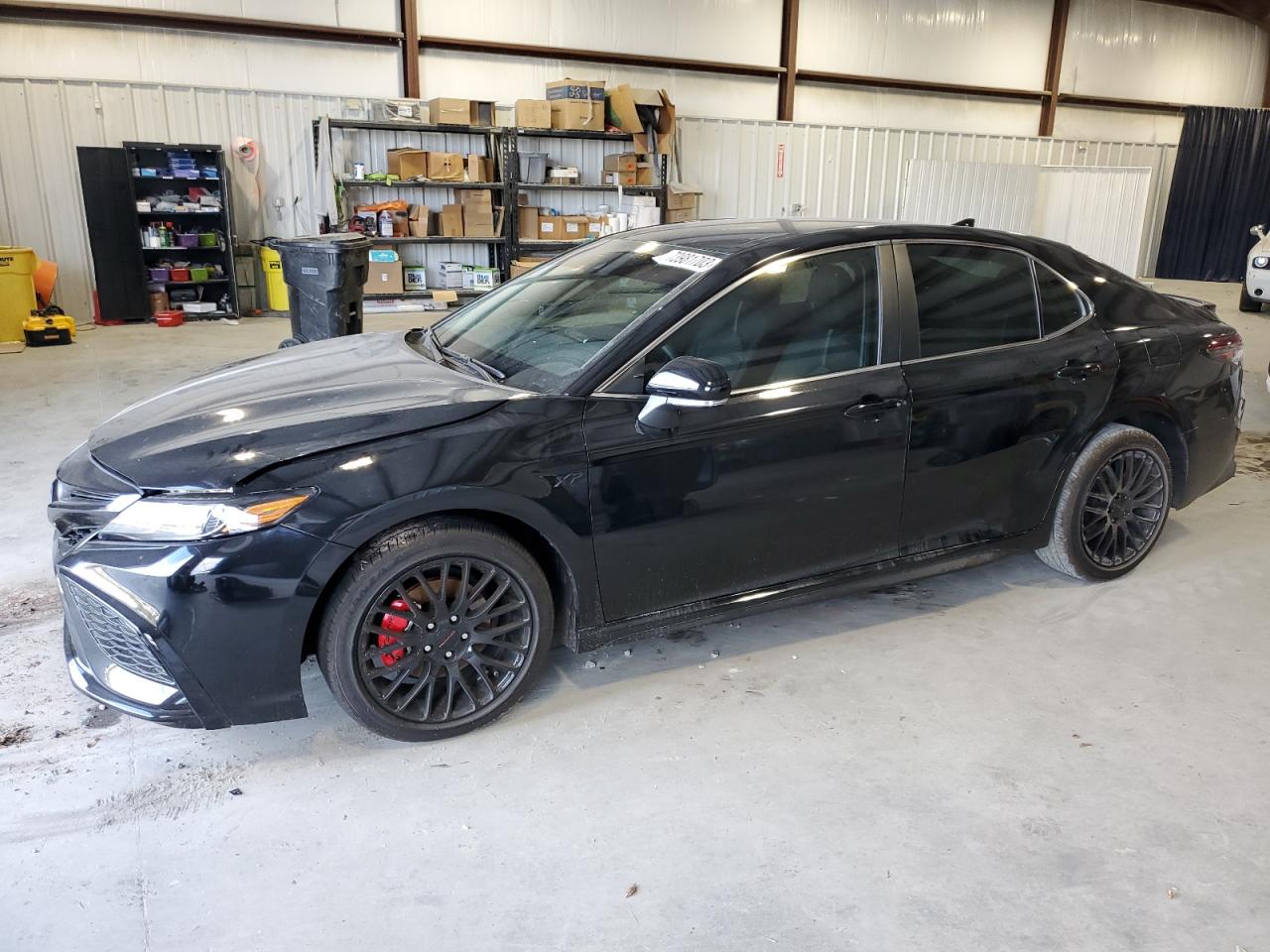 Изображение 1 2023 TOYOTA CAMRY SE NIGHT SHADE 2023 с VIN 4T1G11AK4PU180311