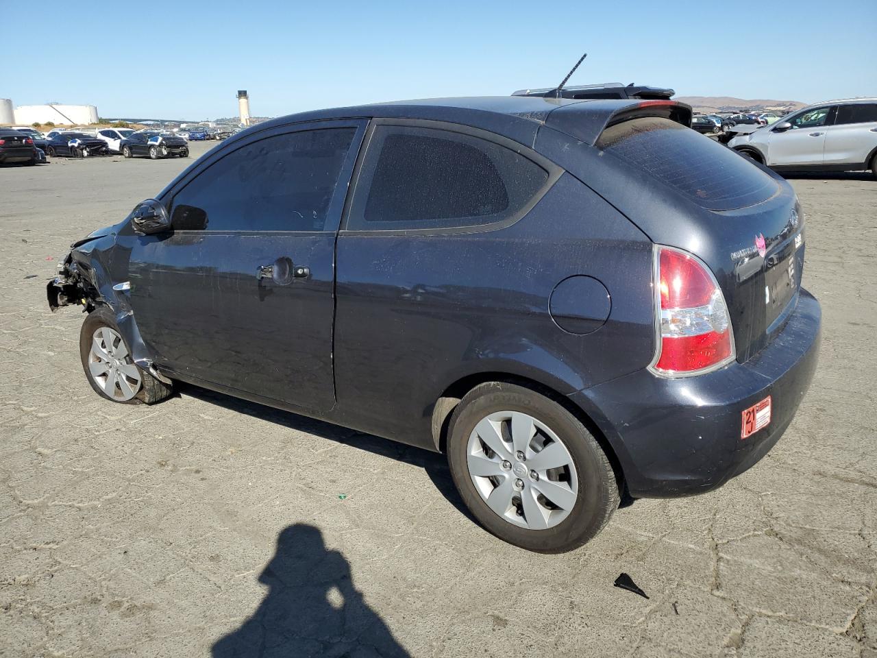 Image 2 of 2010 HYUNDAI ACCENT BLUE 2010 with VIN KMHCM3AC2AU165811