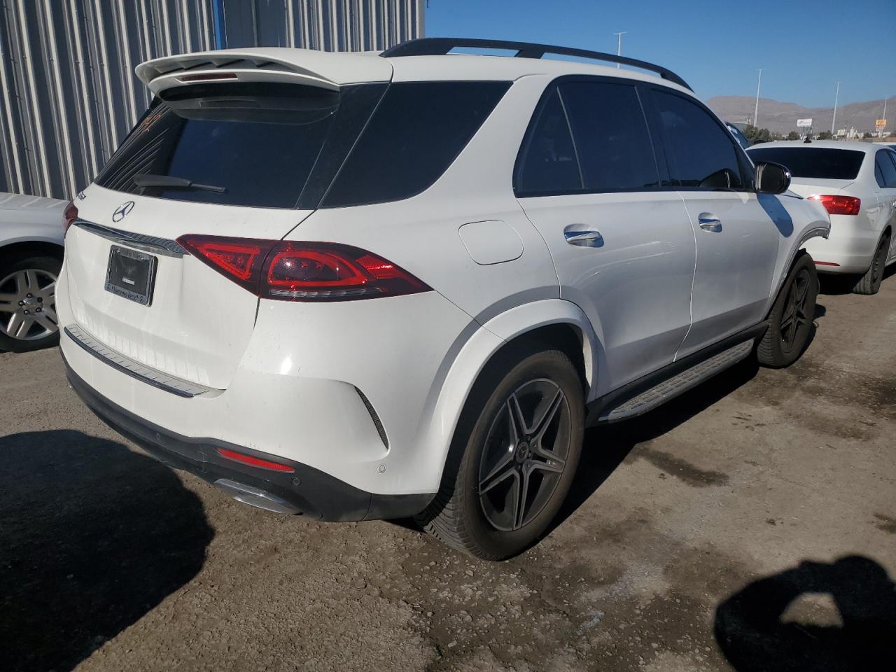 Obraz 3 z 2020 MERCEDES-BENZ GLE 350 2020 z VIN 4JGFB4JB2LA209987