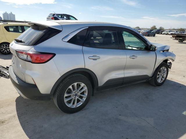 Image 3 of 2020 FORD ESCAPE SE 2020 with VIN 1FMCU0G62LUA23087