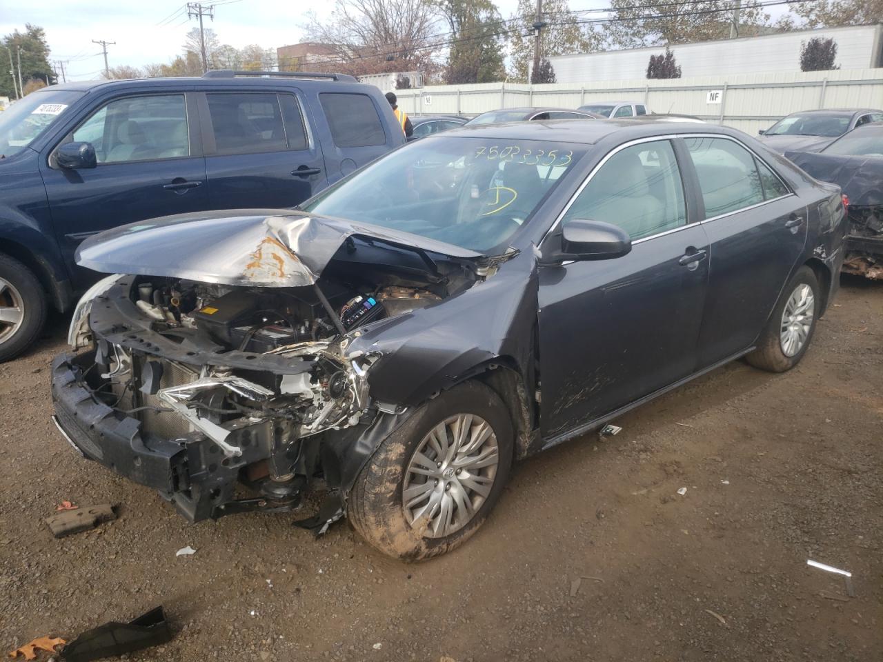 Obraz 1 z 2013 TOYOTA CAMRY L 2013 z VIN 4T4BF1FK6DR334507