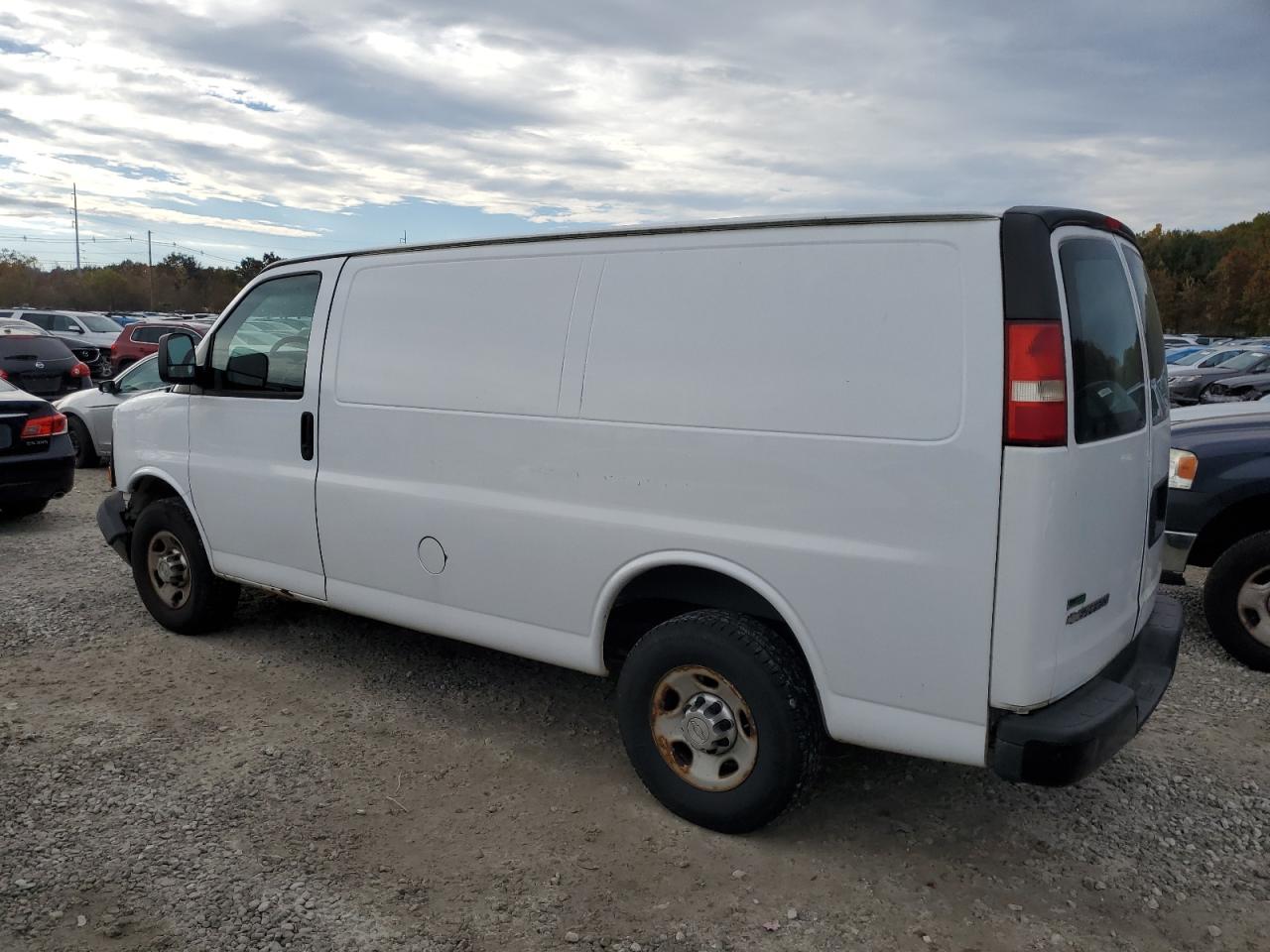 Obraz 2 z 2012 CHEVROLET EXPRESS G2500  2012 z VIN 1GCWGFCA1C1102578