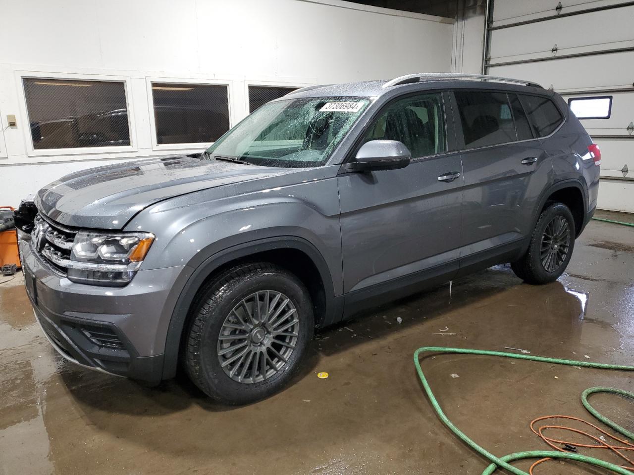 Image 1 of 2018 VOLKSWAGEN ATLAS S 2018 with VIN 1V2GR2CAXJC530124