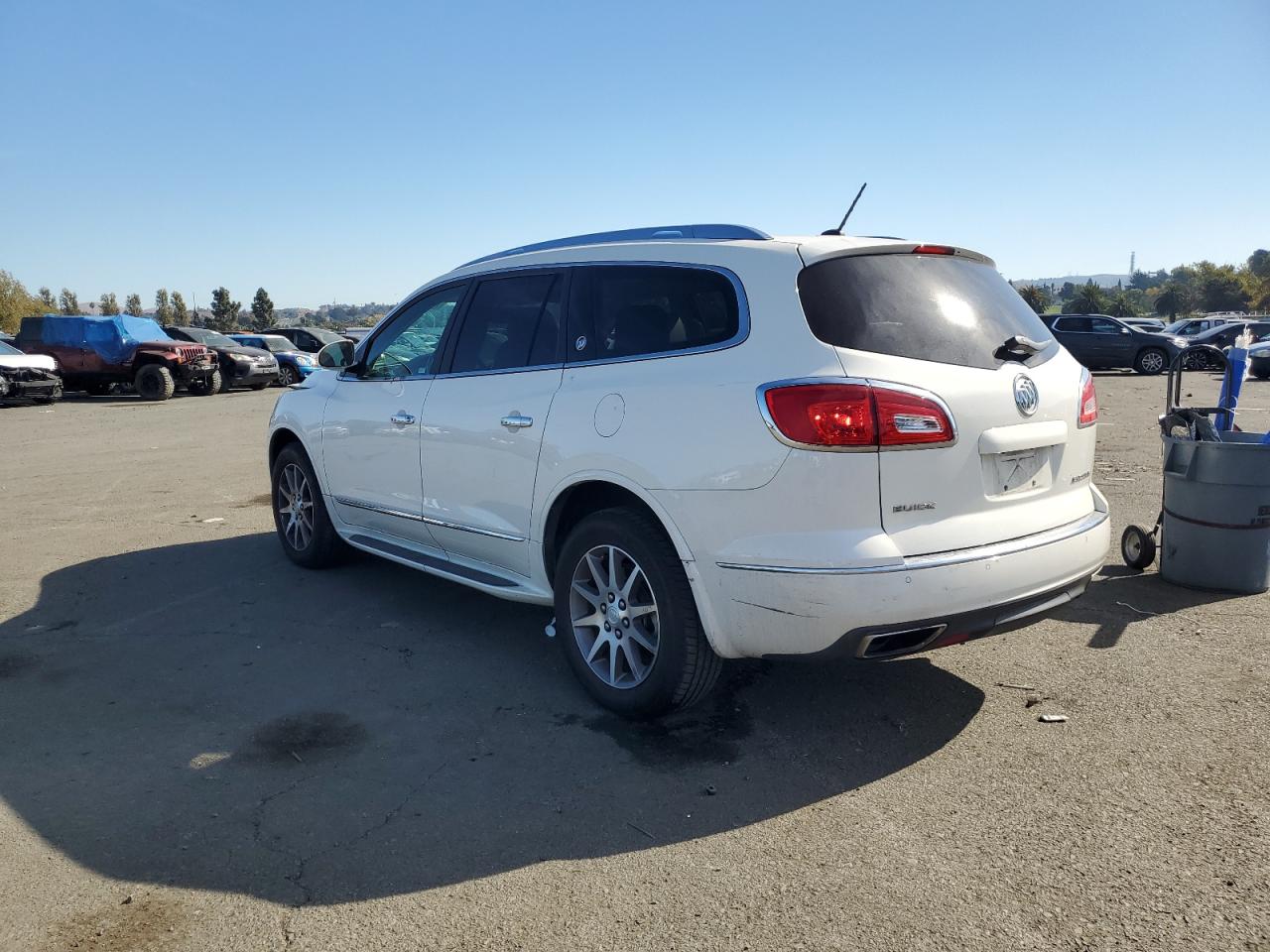 Изображение 2 2015 BUICK ENCLAVE  2015 с VIN 5GAKRBKD7FJ120103