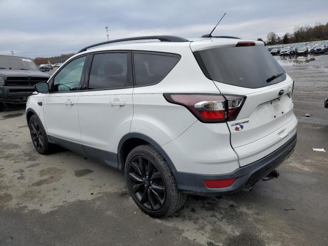 Image 2 of 2017 FORD ESCAPE SE 2017 with VIN 1FMCU9G98HUE11589