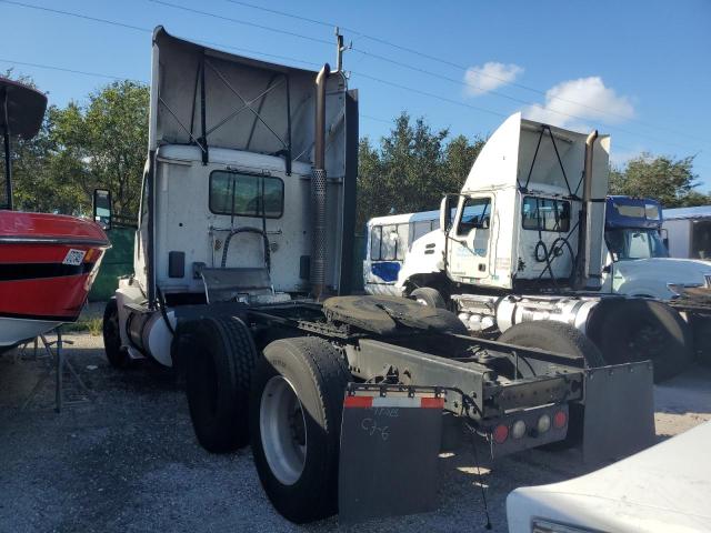 Image 3 of 2017 KENWORTH CONSTRUCTION T680 2017 with VIN 1XKYDP9X5HJ145268