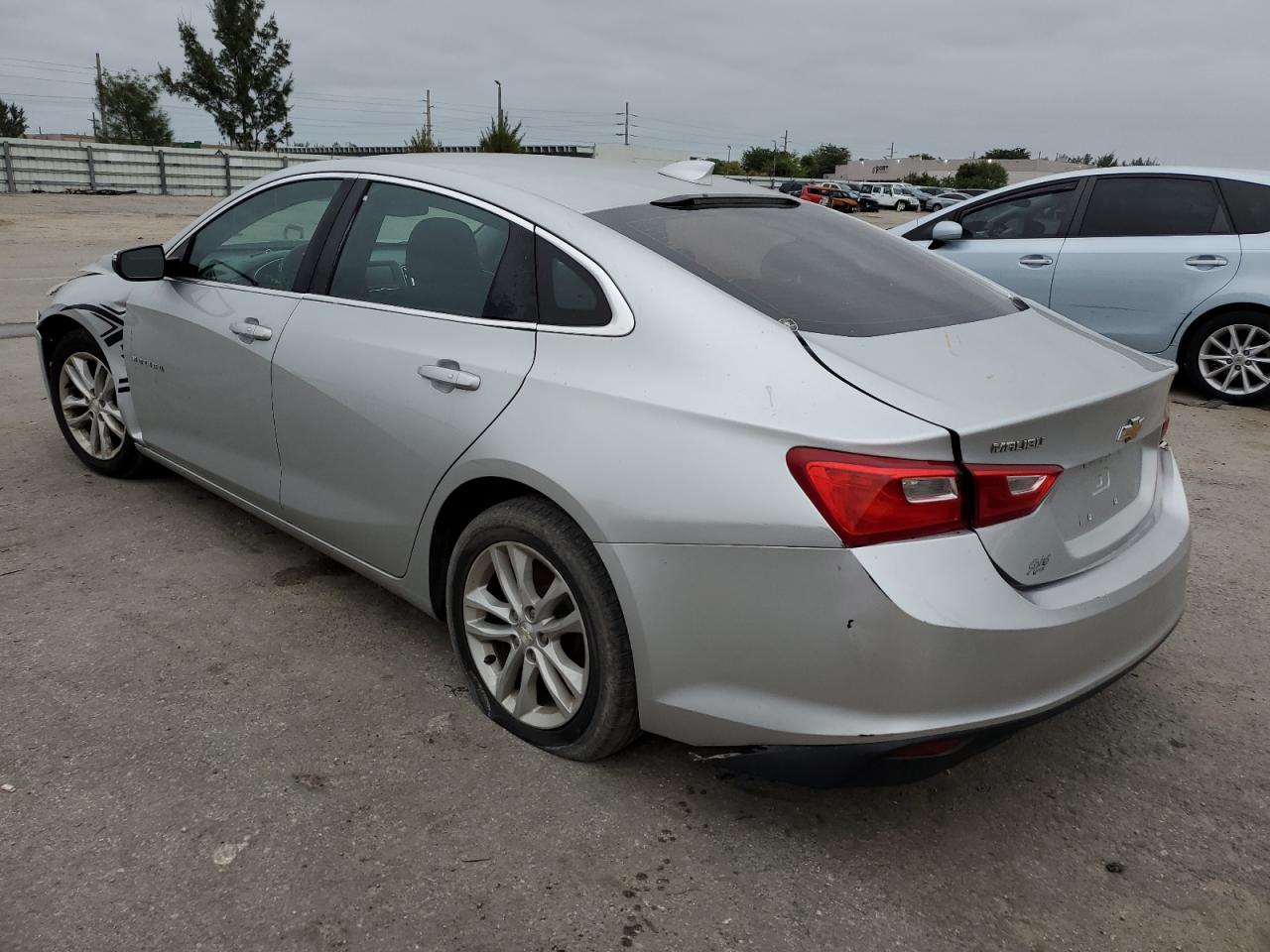 Image 2 of 2016 CHEVROLET MALIBU LT 2016 with VIN 1G1ZE5ST9GF289442