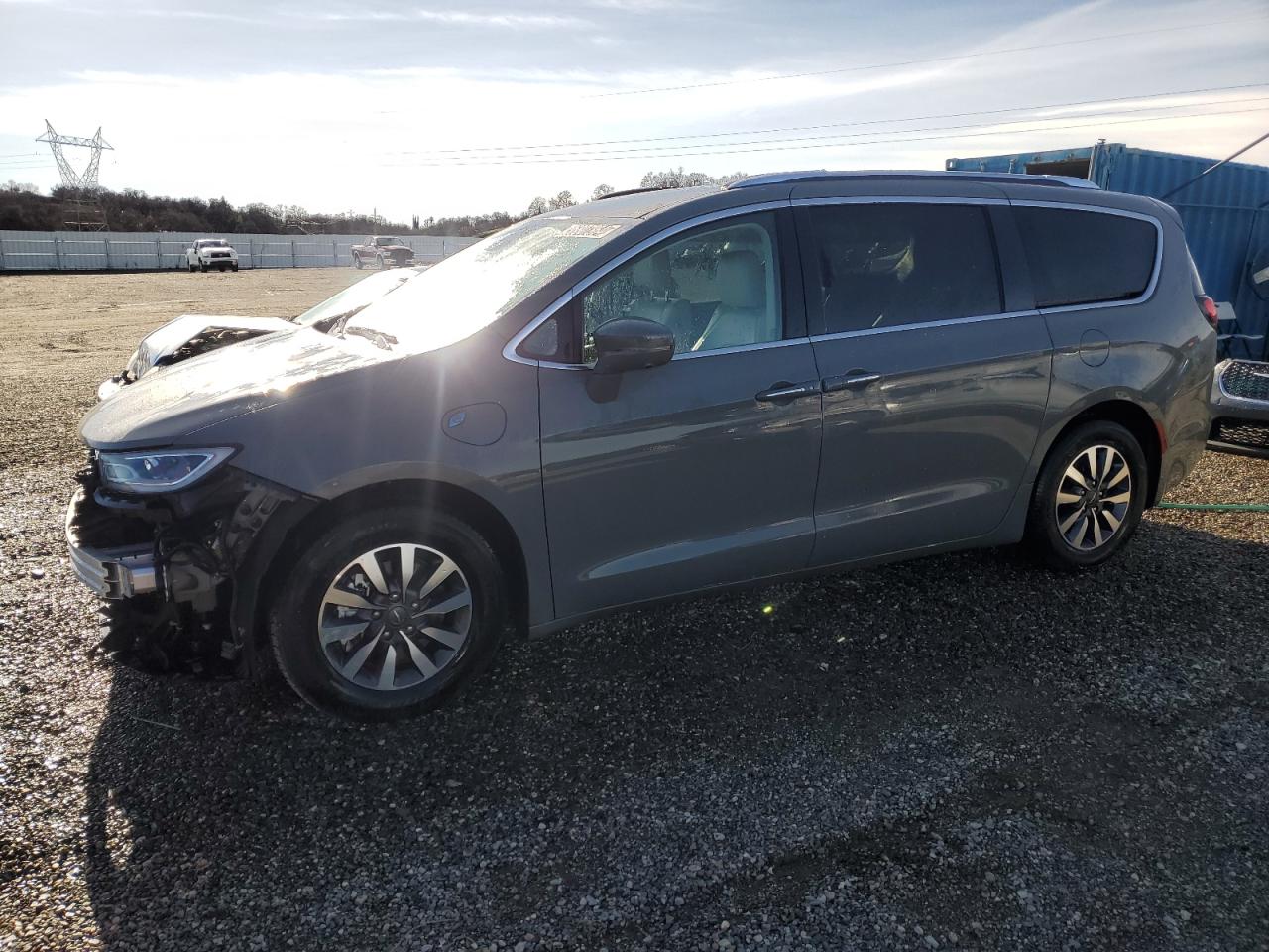 Image 1 of 2021 CHRYSLER PACIFICA HYBRID TOURING L 2021 with VIN 2C4RC1L74MR576960