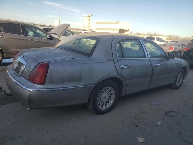Image 3 of 1999 LINCOLN TOWN CAR SIGNATURE 1999 with VIN 1LNHM82W9XY699515