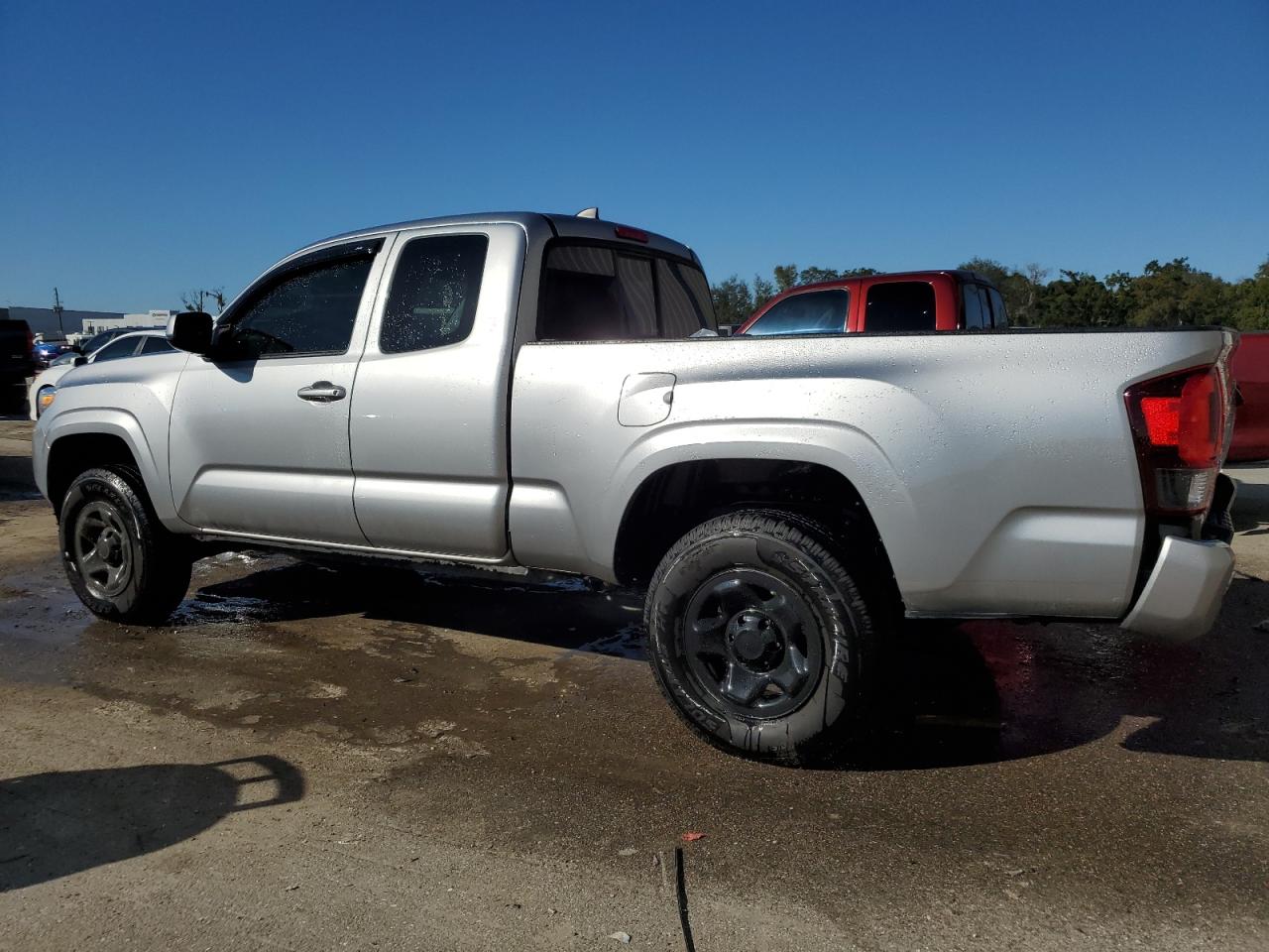 Image 2 of 2019 TOYOTA TACOMA ACCESS CAB 2019 with VIN 5TFSZ5AN2KX195034