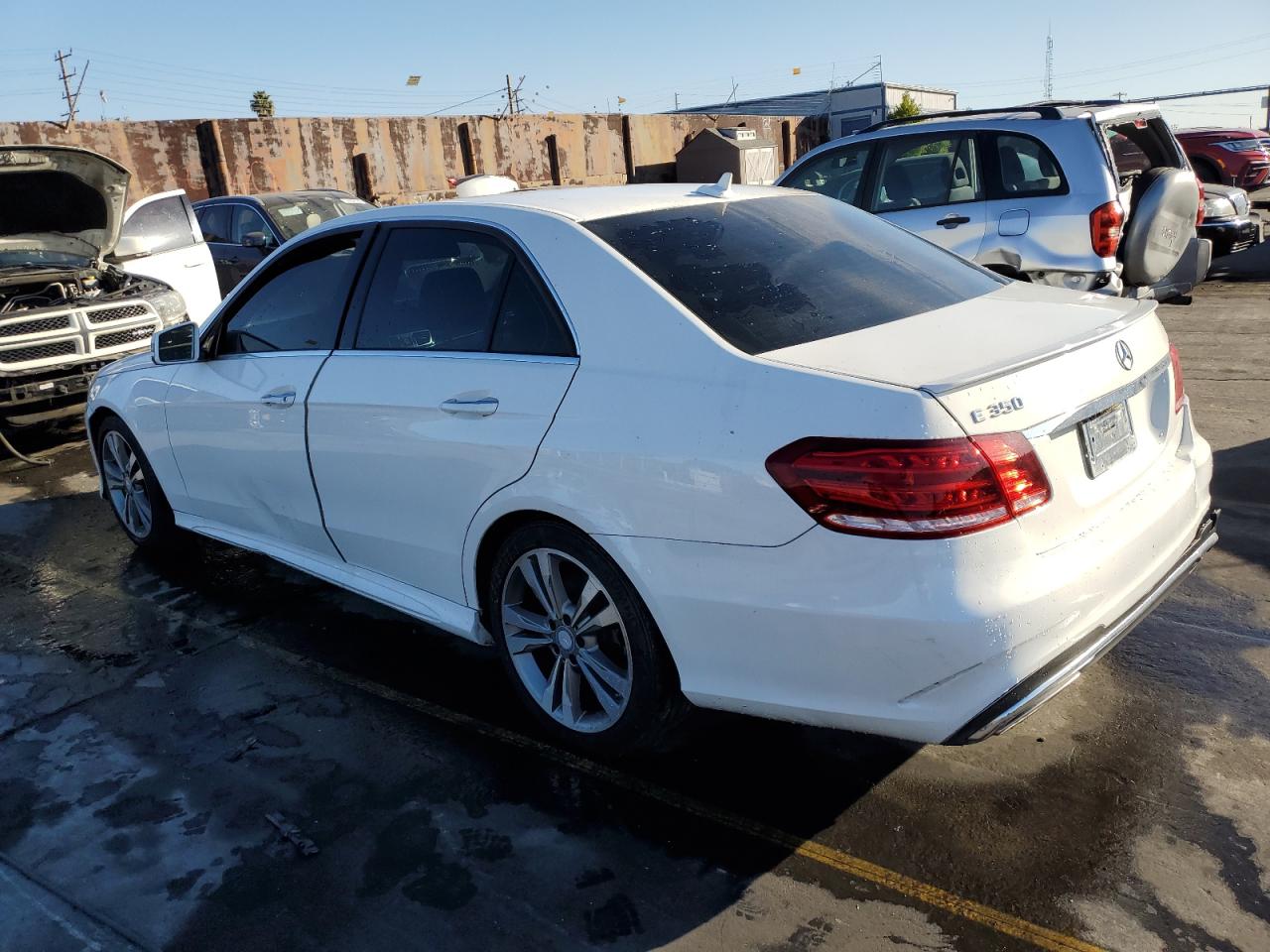 Изображение 2 2014 MERCEDES-BENZ E 350 2014 с VIN WDDHF5KB8EA813042