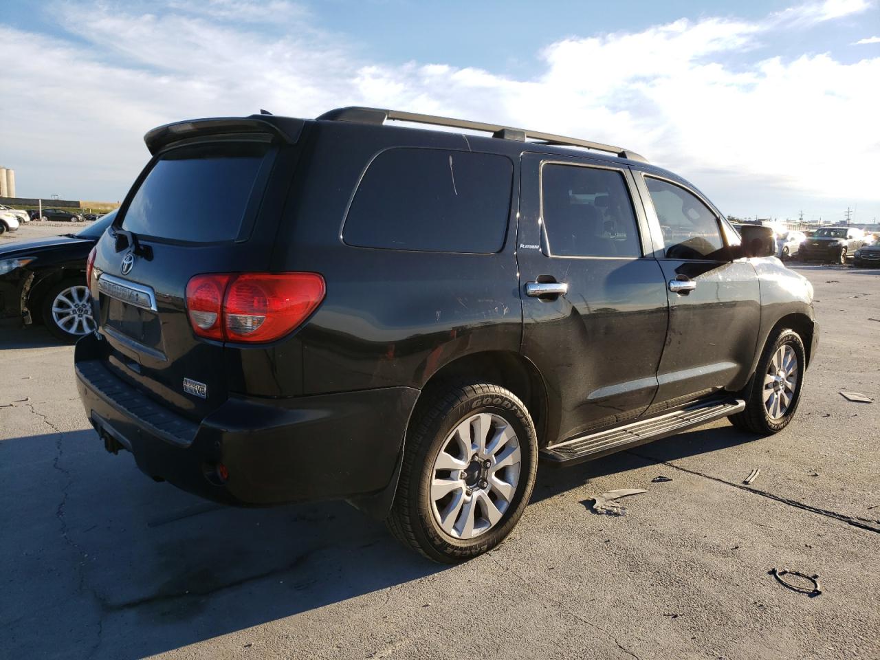 Изображение 3 2010 TOYOTA SEQUOIA PLATINUM 2010 с VIN 5TDYY5G12AS022703