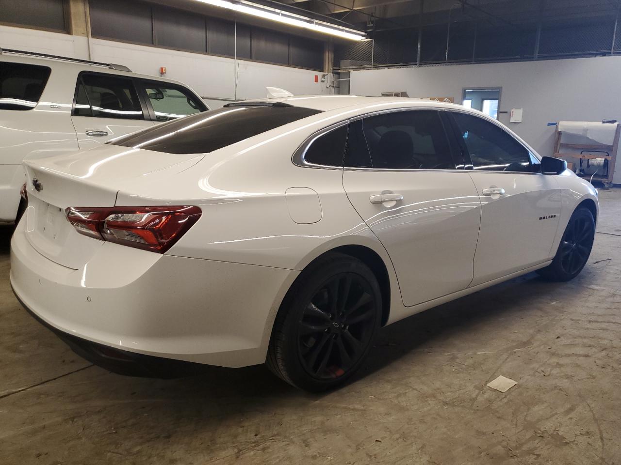 Image 3 of 2022 CHEVROLET MALIBU LT 2022 with VIN 1G1ZD5STXNF212823