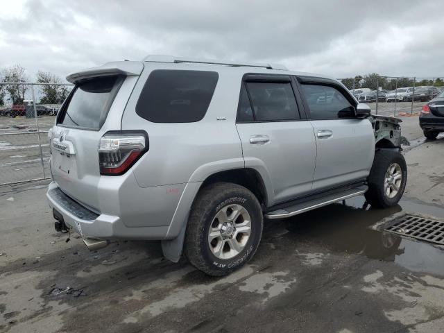 Obraz 3 z 2015 TOYOTA 4RUNNER SR5 2015 z VIN JTEBU5JR7F5215163