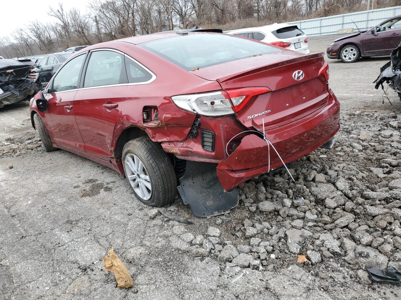 Image 2 of 2015 HYUNDAI SONATA SE 2015 with VIN 5NPE24AF3FH010530