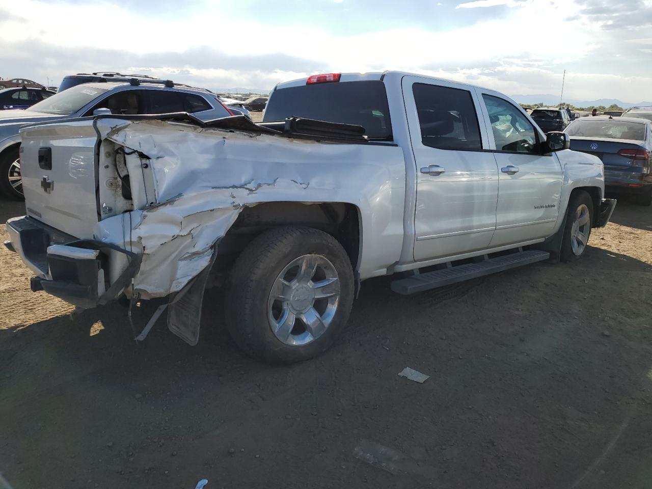Изображение 3 2017 CHEVROLET SILVERADO K1500 LT 2017 с VIN 3GCUKREC6HG345690