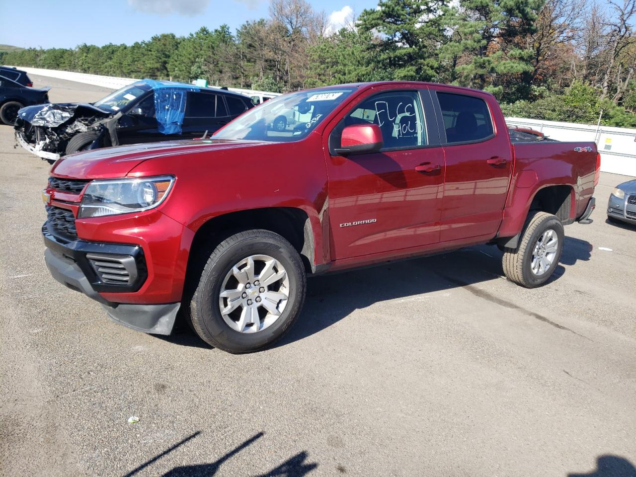 Image 1 of 2021 CHEVROLET COLORADO LT 2021 with VIN 1GCGTCEN9M1151379