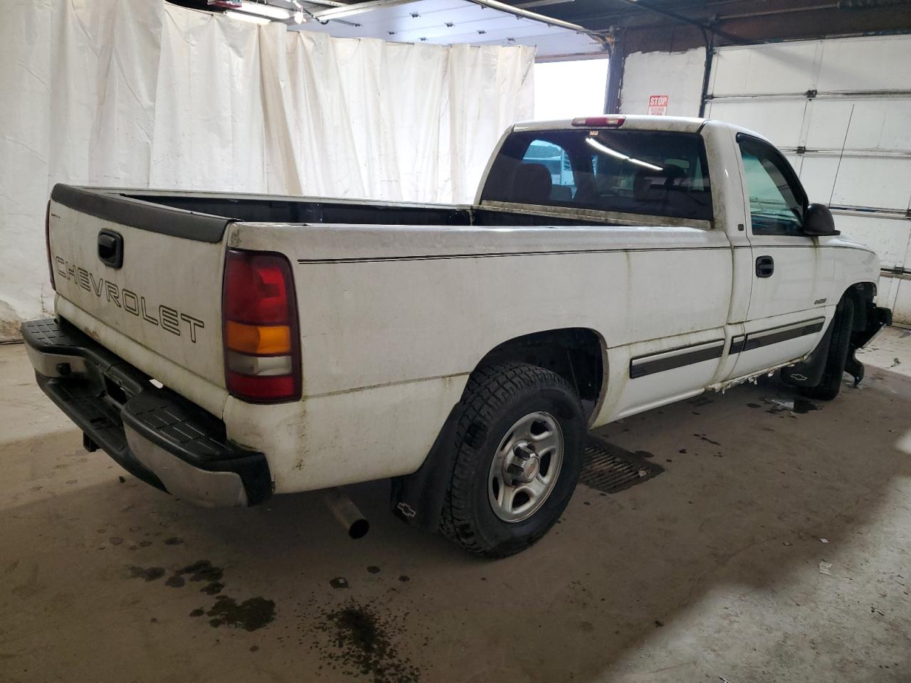 Изображение 3 2002 CHEVROLET SILVERADO C1500 2002 с VIN 1GCEC14WX2Z167532