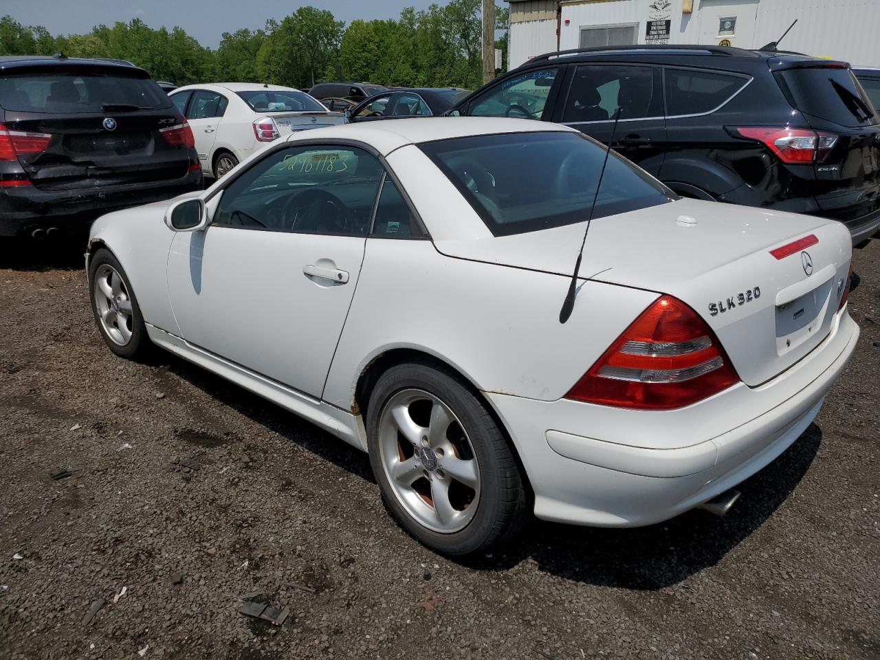 Image 2 of 2001 MERCEDES-BENZ SLK 320 2001 with VIN WDBKK65F61F211025