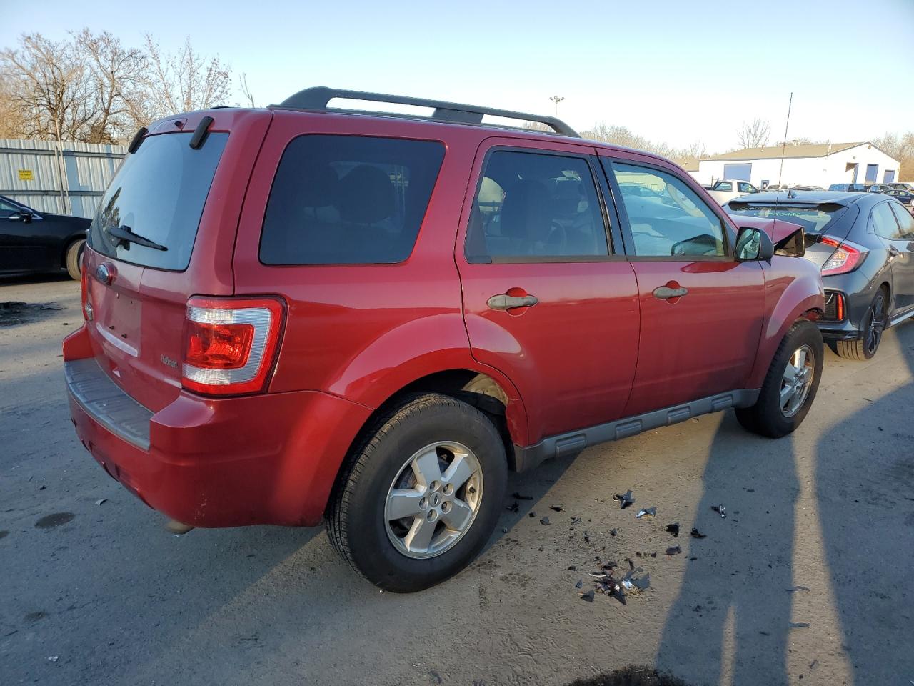 Изображение 3 2010 FORD ESCAPE XLT 2010 с VIN 1FMCU0D75AKB54455